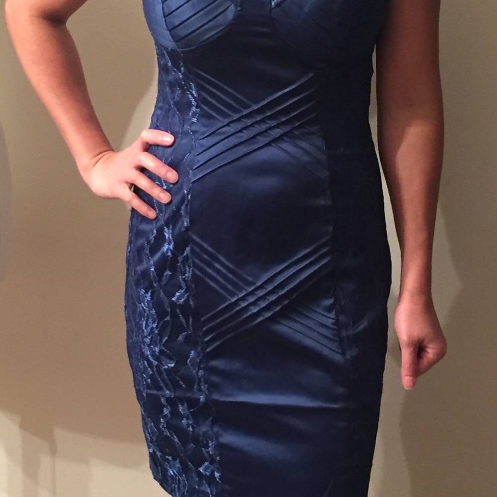 XoXo size 3/4 . Navy blue /never worn.